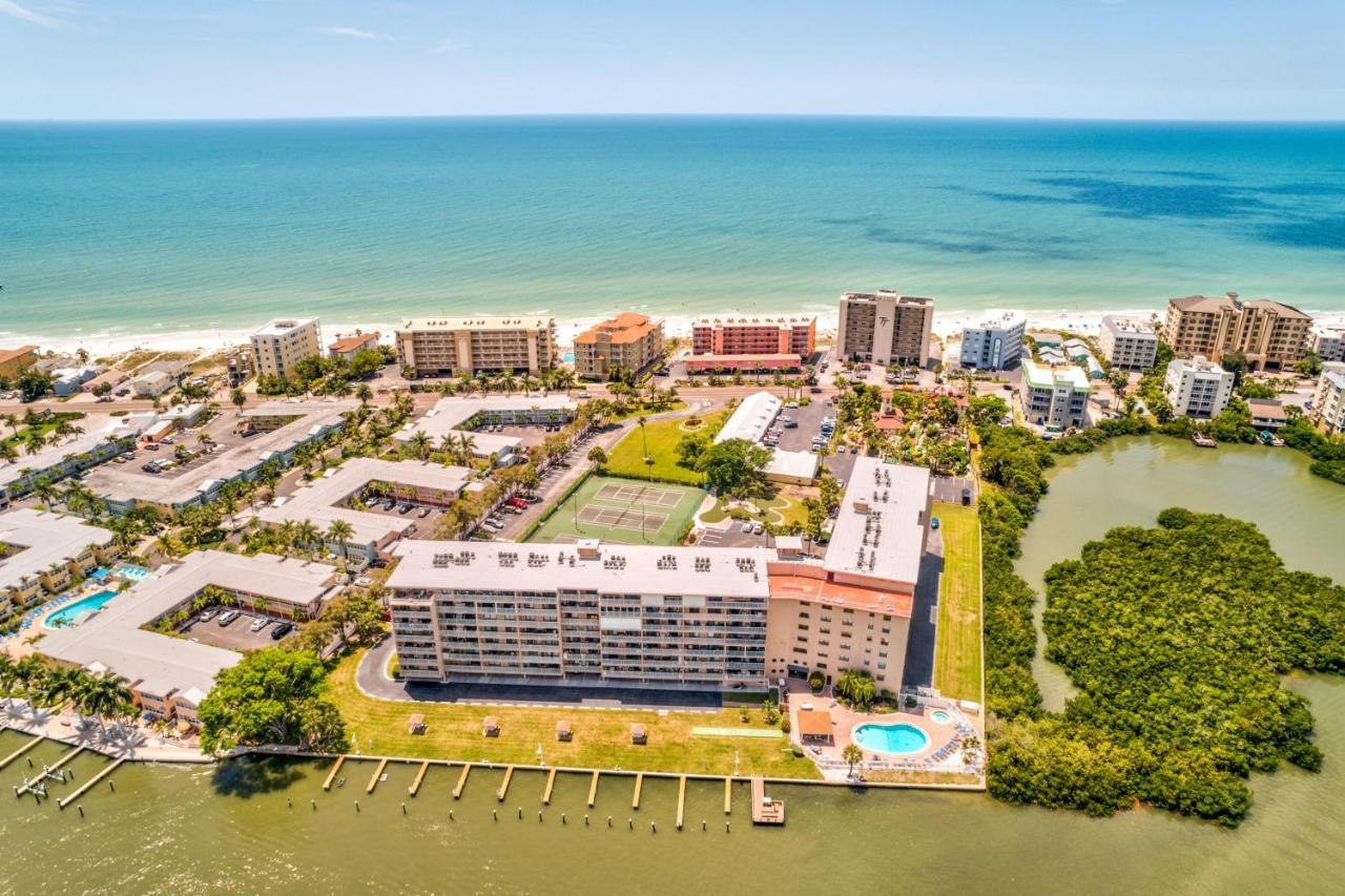 Bayshore Yacht & Tennis 216 Clearwater Beach Exterior photo